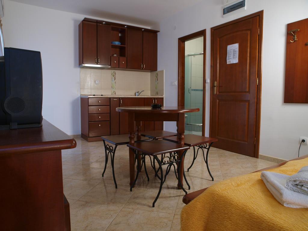 Apartments Obala Dragovic Petrovac Værelse billede