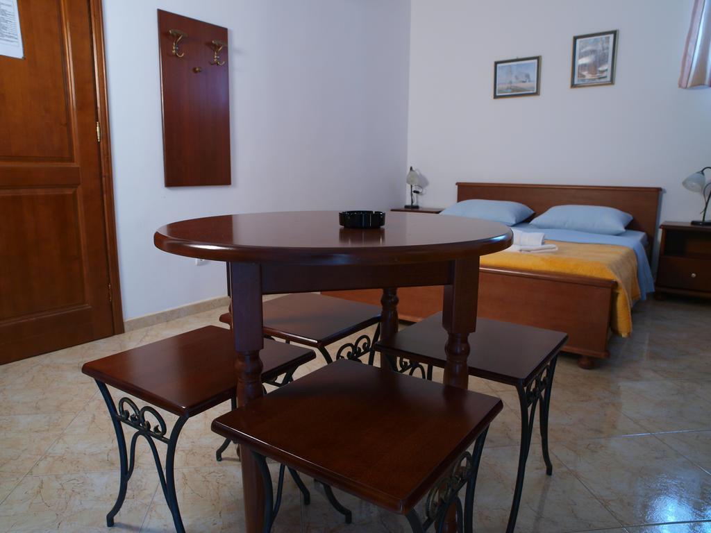 Apartments Obala Dragovic Petrovac Værelse billede